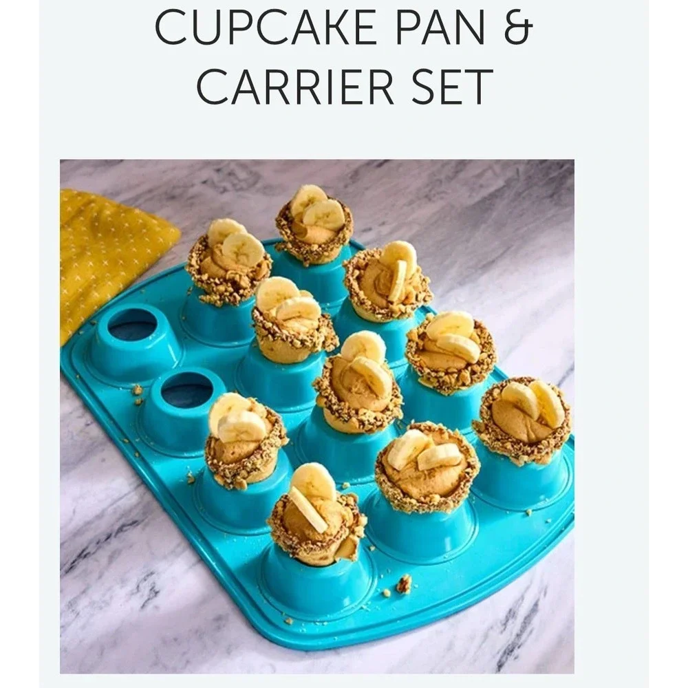 Pampered Chef 12-Cup Cupcake Pan & Carrier Lid Set Blue/White Handle 101233